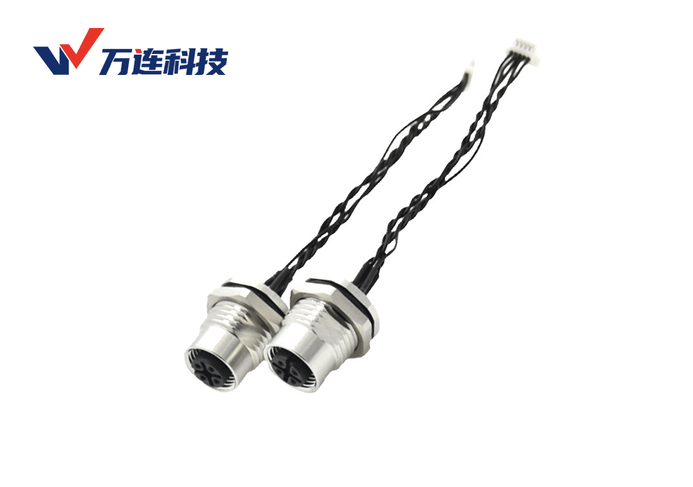 万连 M12 连接器选型应用指南：从环境匹配到工业场景落地方案