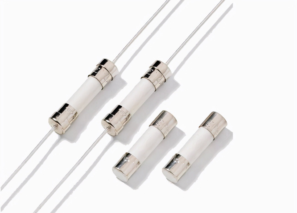 电子元器件入门指南：从电阻到传感器，15 类器件核心参数与用途解析