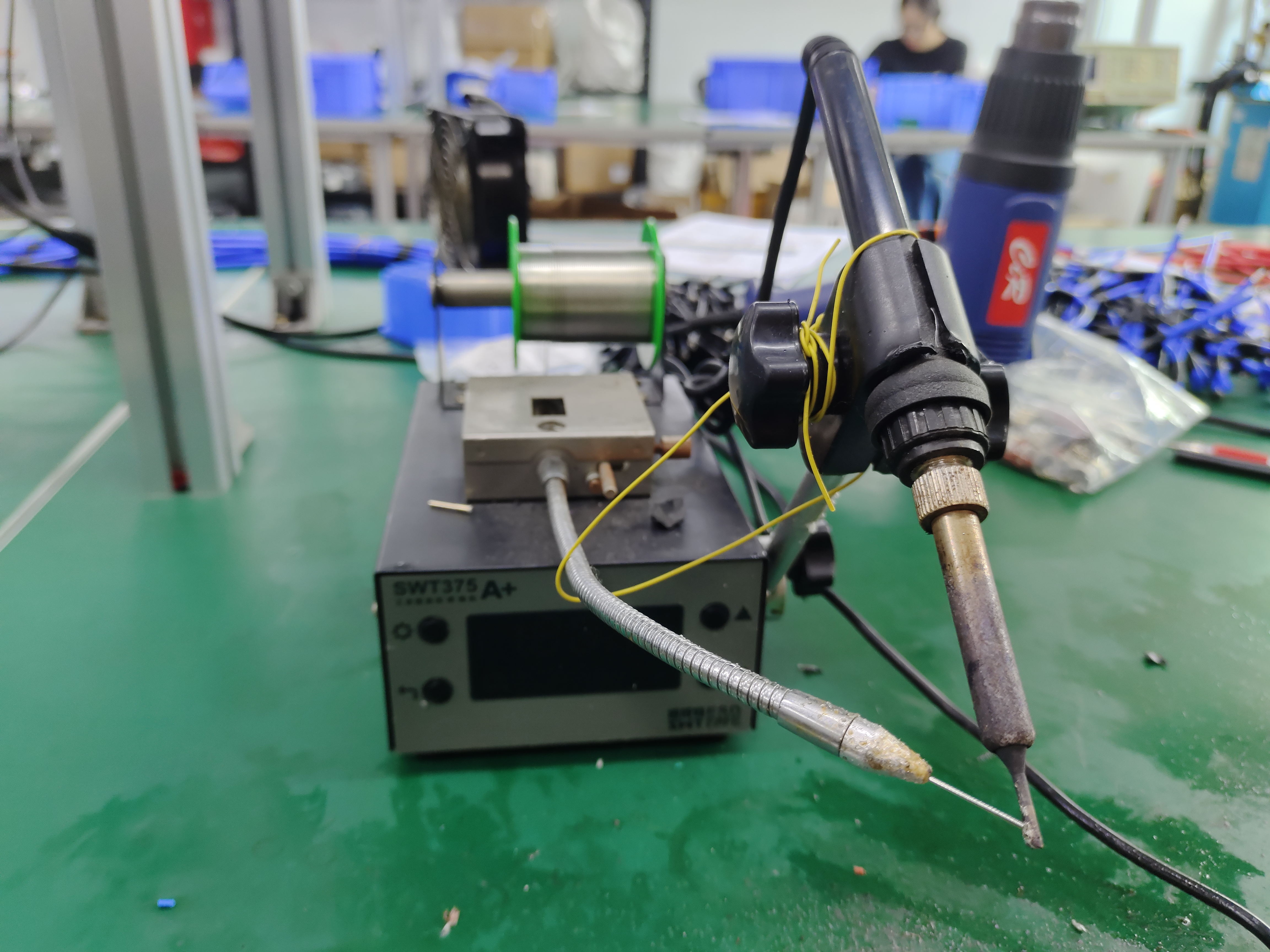 圆形插头连接器焊接全指南：核心知识、常见问题与技术建议